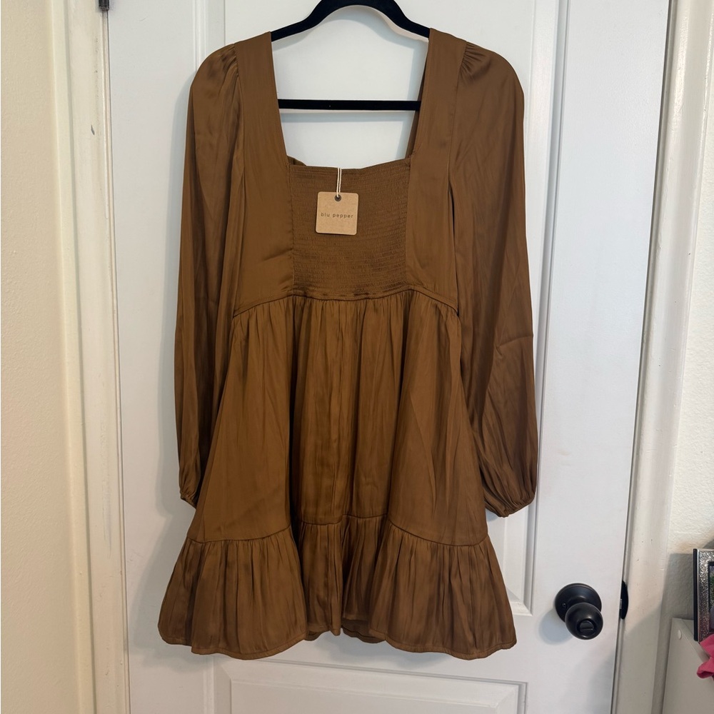 Blu Pepper Brown Women's Blouse - Picture 2 of 4